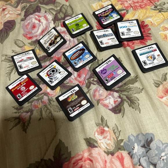 COPY - Nintendo DSi XL Over 175 Games, cooking and recipe instructions. Plus mo… - Picture 14 of 16